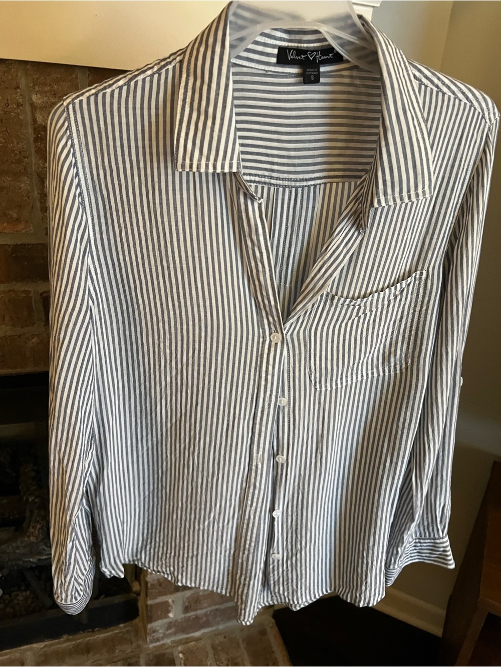 Velvet Heart Soft Lightweight button down shirt blue/white size S